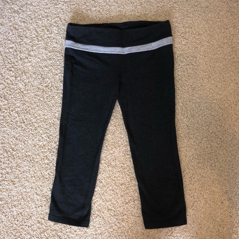 Gap Fit cropped leggings